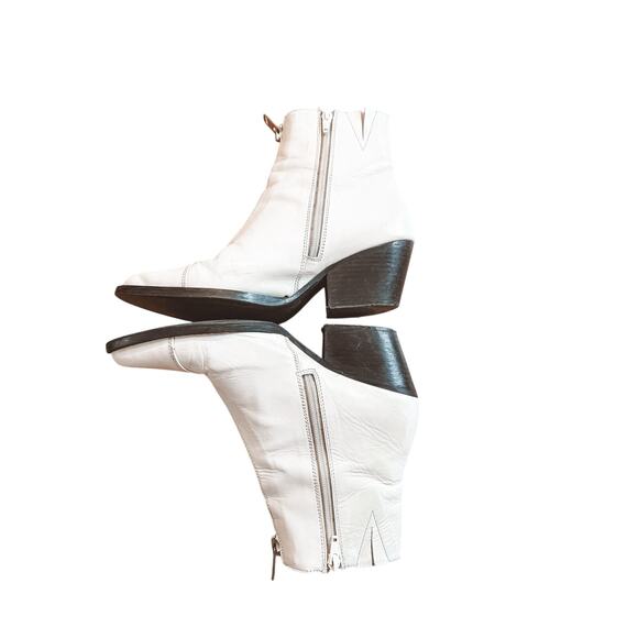 Jeffrey Campbell Landyn Zip Front Bootie Size 8 - Picture 6 of 9